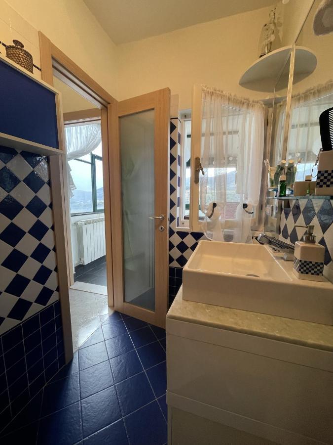 Vignana Con Terrazzo Lejlighed Levanto Eksteriør billede